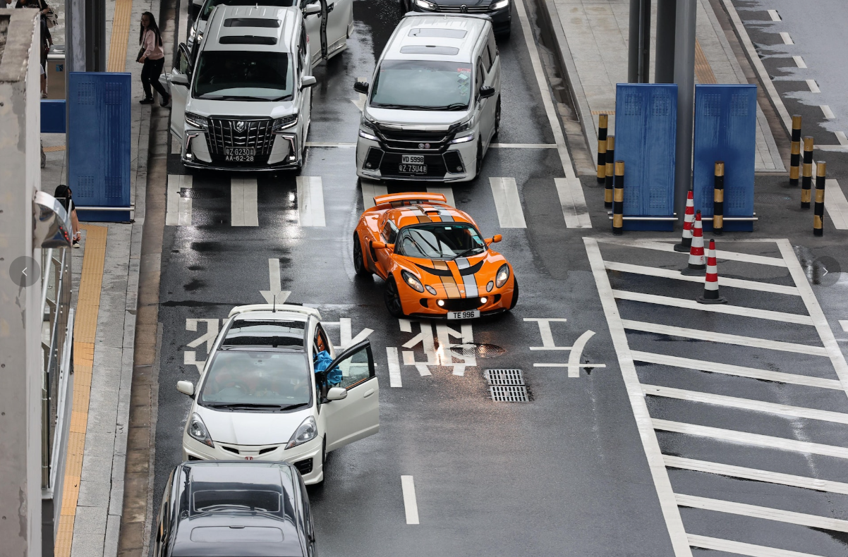 港車北上